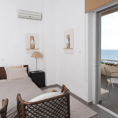 Messinian Blue Seaside 칼라마타