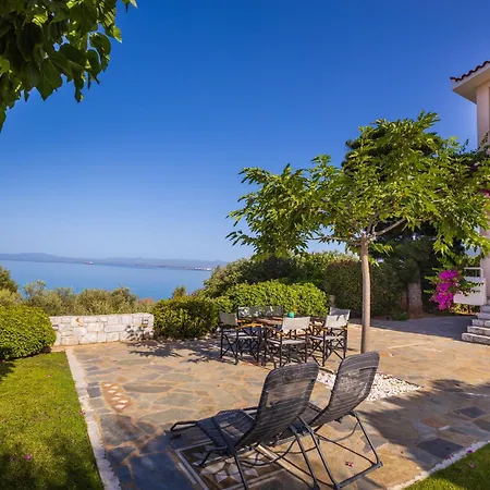 Messinian Blue Seaside Villa *