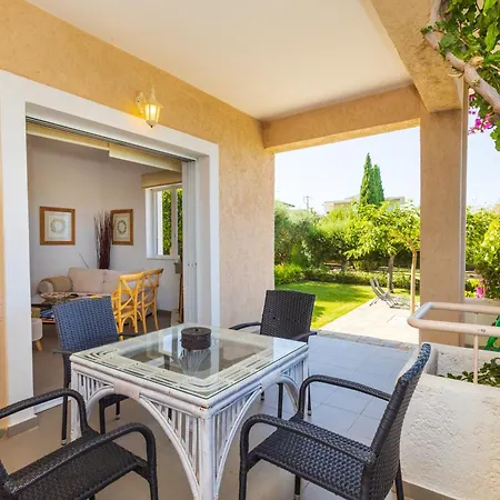 Messinian Blue Seaside Villa *