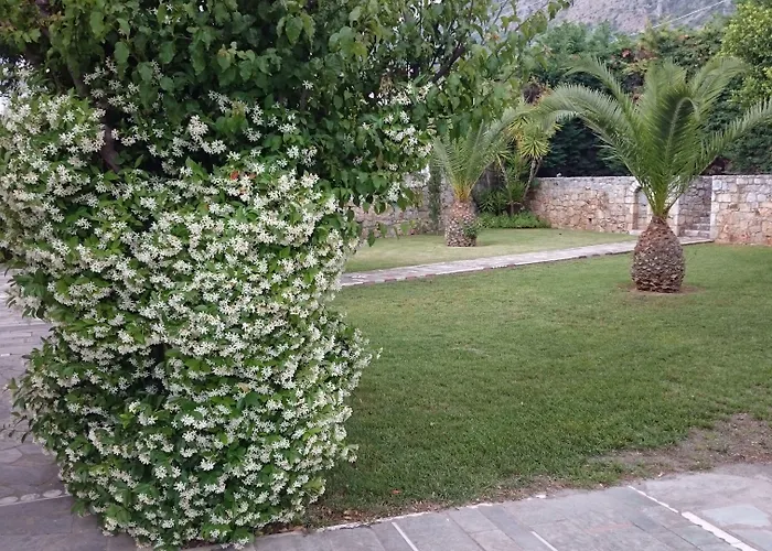 Messinian Blue Seaside * Calamata