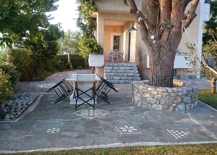 Messinian Blue Seaside Villa Kalamáta